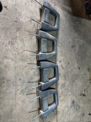 4 Reposacabezas Nissan Patrol K260