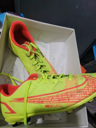 Zapatillas de fútbol Nike Mercurial Talla 38.5