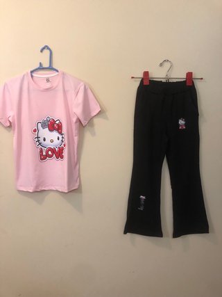 Conjunto Hello Kitty Camiseta y Pantalón