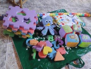 Lote de juguetes para bebé