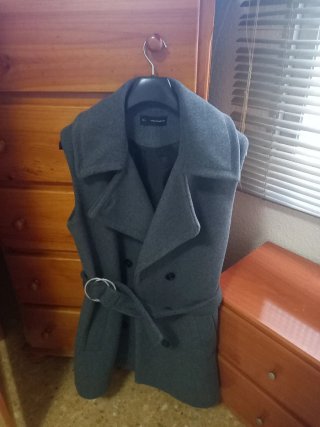 Chaleco largo de paño gris Zara