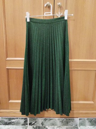 Falda plisada verde