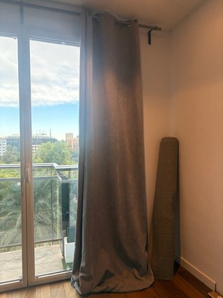 Cortinas Blackout Grises con Barra Metálica