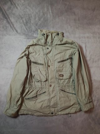 Abrigo Estilo Militar Beige
