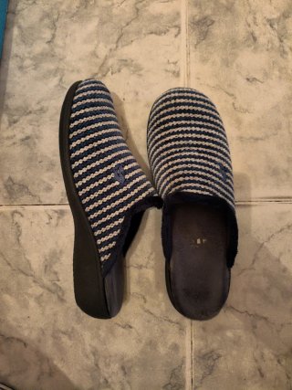 Zapatillas de casa a rayas