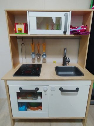 Cocinita de madera IKEA