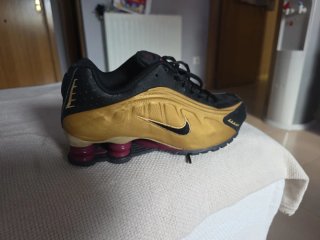 Zapatillas Nike Shox R4 neymar J.r