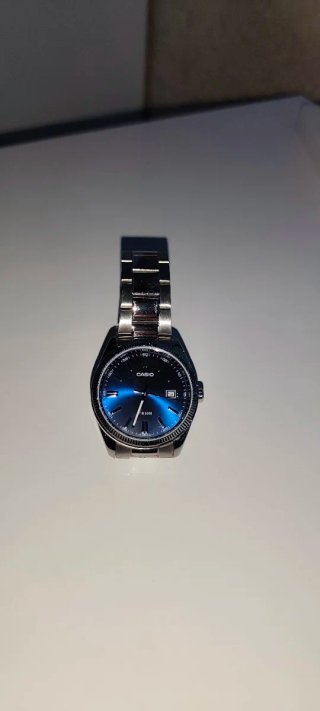 Reloj Casio Azul y Plateado