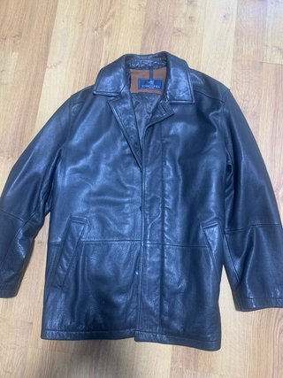 Chaqueta de piel negra Cortefiel