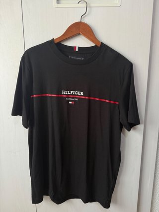 Camiseta Tommy Hilfiger Negra Talla M