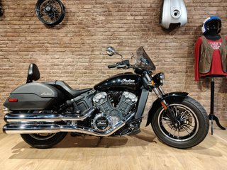 Indian Scout 1200 2023 con maletas