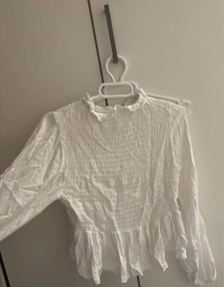 Blusa Blanca con Detalles Brillantes