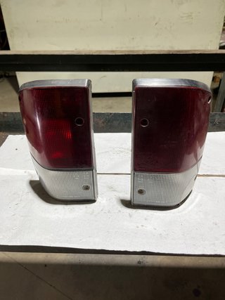 Pilotos traseros originales Nissan Patrol Y60