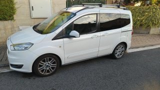 Ford E-Tourneo Courier 2017