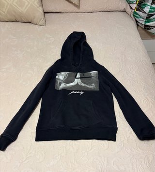 Sudadera Negra con Capucha