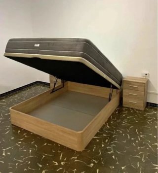 Offerta totale su set di divani-letto + materasso o separatamente in liquidazione!