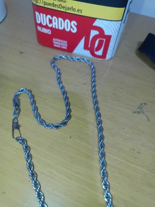 Colgante de Hombre Cadena Plateada