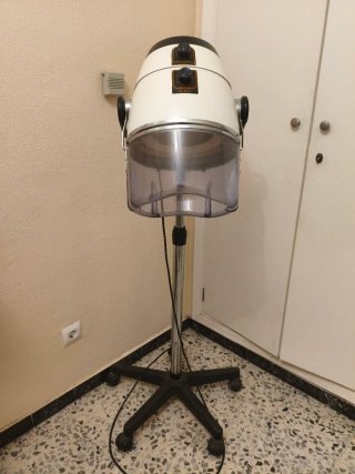 Secador de Pie de Peluquería Wyndy