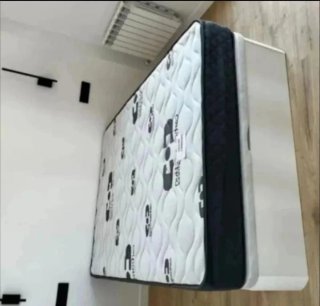 Divano letto con materasso reclinabile