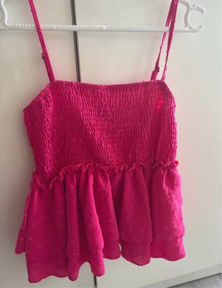 Top Fucsia con Volantes