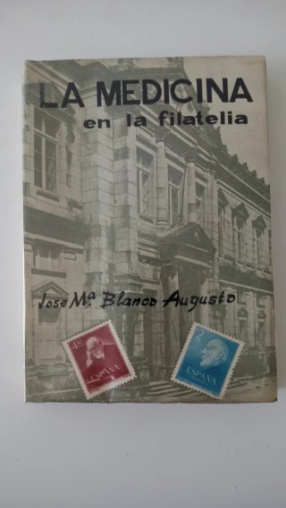 3 libros , l ibro antiguo y 2  facsimiles