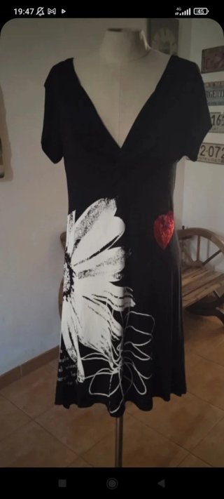 Vestido Desigual Negro Talla M