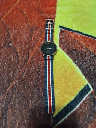 Reloj Cyrana con correa de tela 1 €
