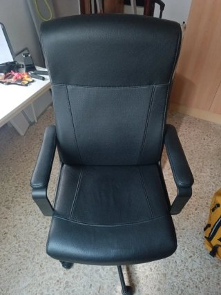 Silla de escritorio negra