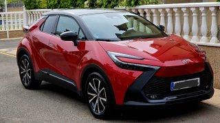 Toyota C-HR 2024