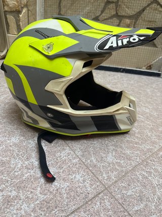 Casco Airoh