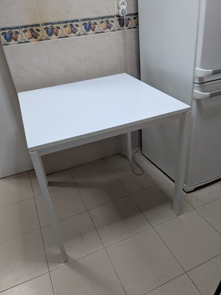 Mesa Auxiliar IKEA Blanca 74x74