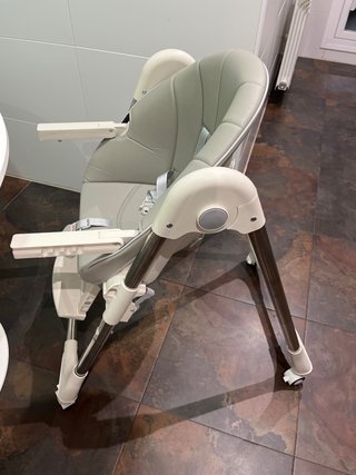 Silla Ajustable para Niño con bandeja