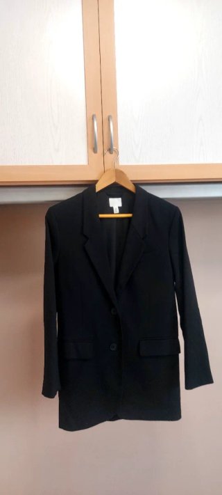 Chaqueta Negra 3/4 H&M