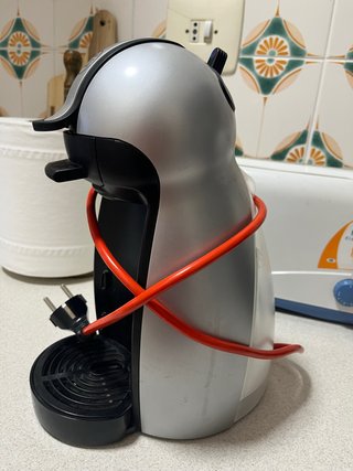 Cafetera Nescafé Dolce Gusto Gris y Negra