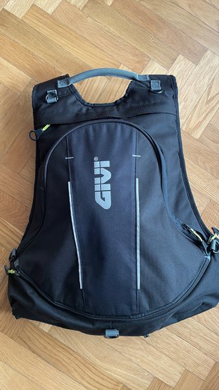 Mochila para moto Givi