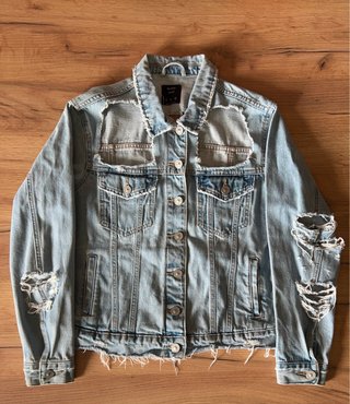 Chaqueta denim de Bershka talla S