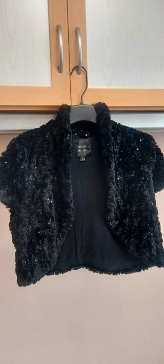 Bolero de fiesta negro Bershka