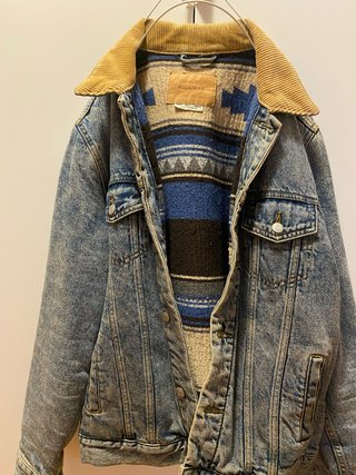 Cazadora vaquera Pull and Bear