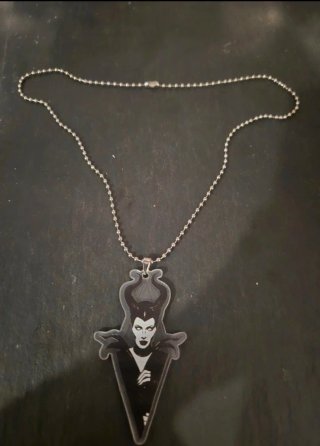 Collar de Maléfica