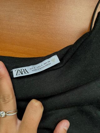 Vestido de tirantes negro ZARA