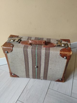 Maleta Vintage de Tela y Cuero