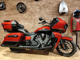 Indian Pursuit Dark Horse 2023 bitono