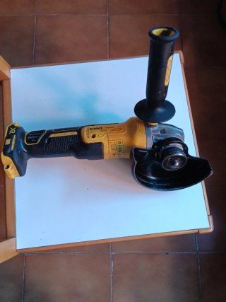 AMOLADORA RADIAL DEWALT DCG405