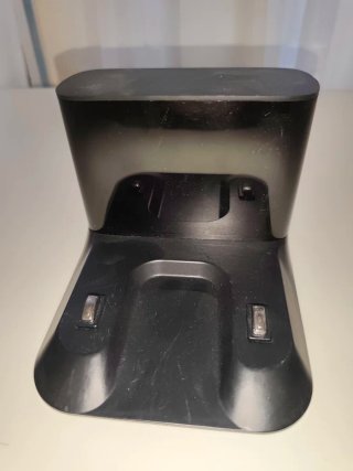 7490.Base de carga para robot aspirador Conga