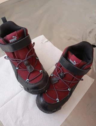 Botas Trekking Puma niñ@,solo una puesta