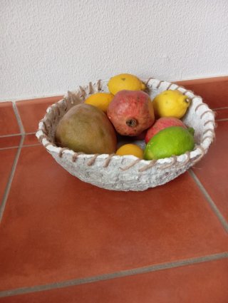Frutero Artesanal de Papel Maché
