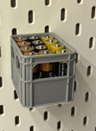 Caja de cerveza para 12 pilas AA IKEA Skadis