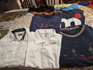 Lote 16 camisetas tallas M por 6 euros