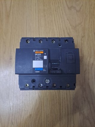 Interruptor Magnetotérmico Merlin Gerin NG125N