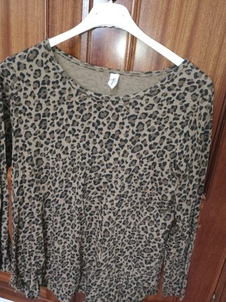 Jersey con estampado de leopardo